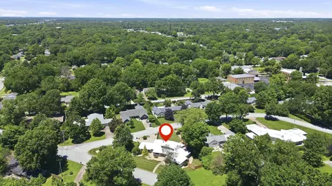 View/Area - 809 E Linwood Dr, Springfield, MO 65807 photo 3 of 5
