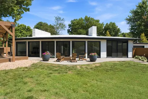 Exterior - 809 E Linwood Dr, Springfield, MO 65807 photo 5 of 13