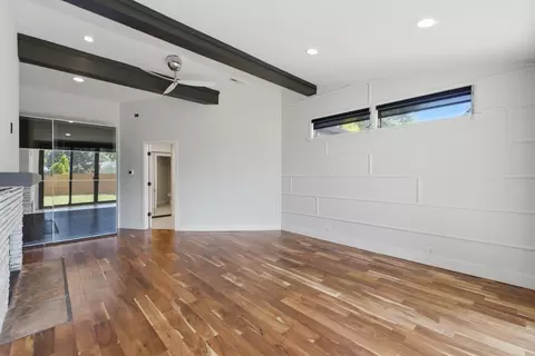 Living - 809 E Linwood Dr, Springfield, MO 65807 photo 8 of 10