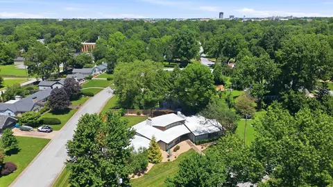 View/Area - 809 E Linwood Dr, Springfield, MO 65807 photo 1 of 5