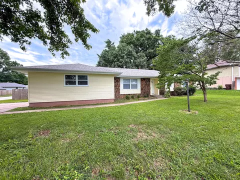 4525 S Farm Road 137, Springfield, MO 65810
