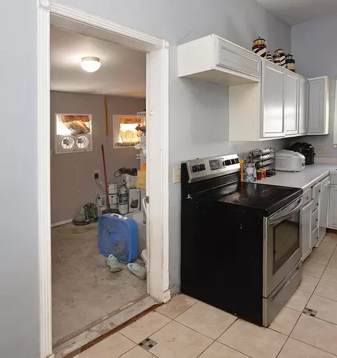 Kitchen - 405 N Clay St, Marshfield, MO 65706 photo 2 of 2