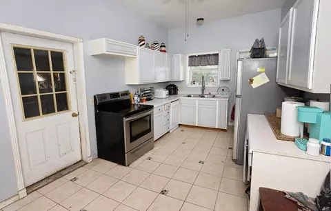 Kitchen - 405 N Clay St, Marshfield, MO 65706 photo 1 of 2