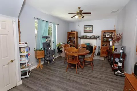 Dining - 405 N Clay St, Marshfield, MO 65706 photo 1 of 1