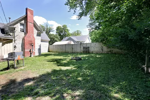 Exterior - 405 N Clay St, Marshfield, MO 65706 photo 4 of 4