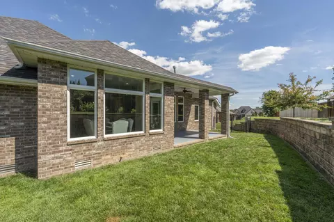 Exterior - 5907 S Audrey Ct, Springfield, MO 65804 photo 6 of 10