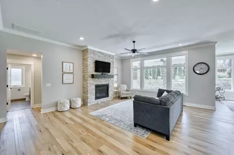 Living - 5907 S Audrey Ct, Springfield, MO 65804 photo 1 of 3