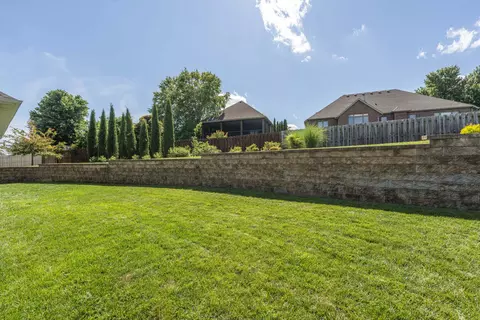Exterior - 5907 S Audrey Ct, Springfield, MO 65804 photo 8 of 10
