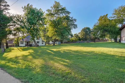 Exterior - 14031415 E Mcclernon St, Springfield, MO 65803 photo 2 of 2