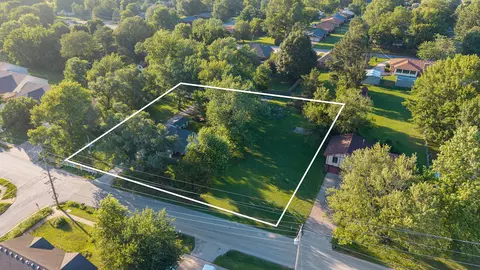 View/Area - 14031415 E Mcclernon St, Springfield, MO 65803 photo 3 of 9
