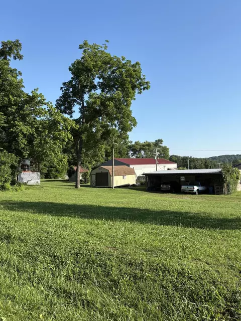Exterior - 505 State Highway D, Crane, MO 65633 photo 4 of 8
