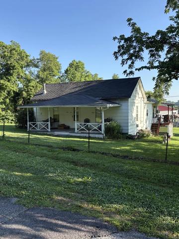 505 State Highway D, Crane, MO 65633