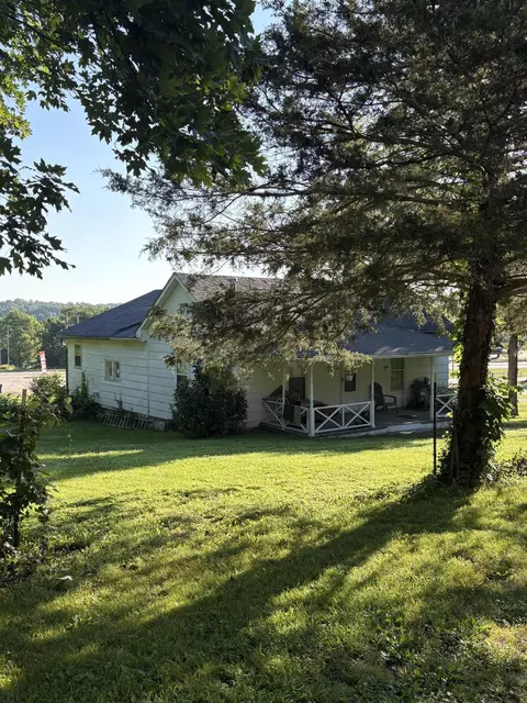 Exterior - 505 State Highway D, Crane, MO 65633 photo 3 of 8