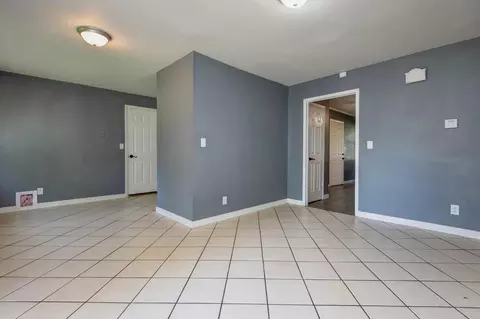 Living - 1105 Edgewood St, Springfield, MO 65807 photo 7 of 7