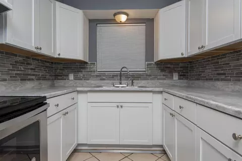 Kitchen - 1105 Edgewood St, Springfield, MO 65807 photo 1 of 2