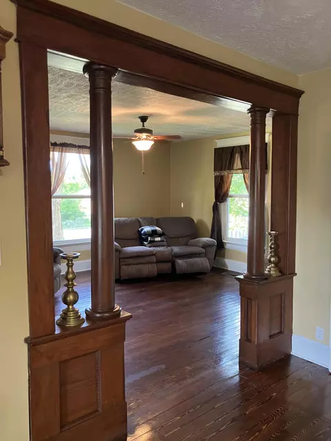 Other - 438 E Washington St, Marshfield, MO 65706 photo 2 of 12