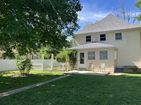 Exterior - 438 E Washington St, Marshfield, MO 65706 photo 17 of 18