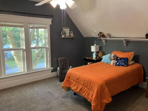 Bedroom - 438 E Washington St, Marshfield, MO 65706 photo 1 of 4