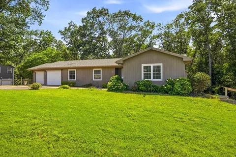 Exterior - 35 Nightfall Ln, Branson West, MO 65737 photo 2 of 5