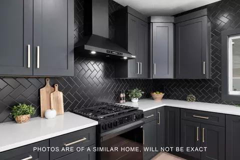 Kitchen - 1848 E Skyline Ave, Ozark, MO 65721 photo 2 of 2