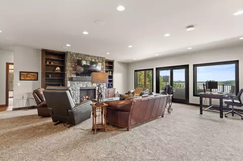 Living - 894 Discovery Bay Dr, Shell Knob, MO 65747 photo 5 of 7