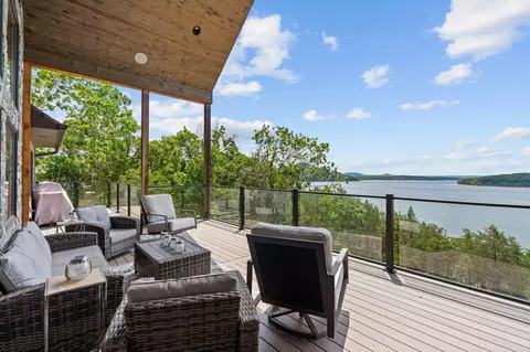 Exterior - 894 Discovery Bay Dr, Shell Knob, MO 65747 photo 6 of 9