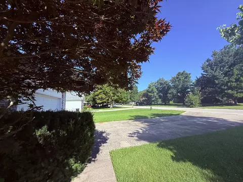 Exterior - 1334 Cherokee Ct, Marshfield, MO 65706 photo 5 of 6