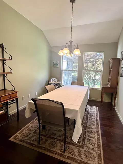 Dining - 1334 Cherokee Ct, Marshfield, MO 65706 photo 2 of 2