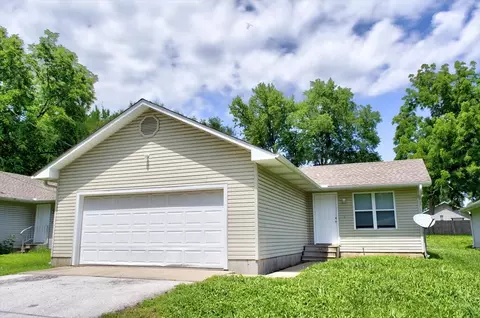 204 Howard St, Willard, MO 65781