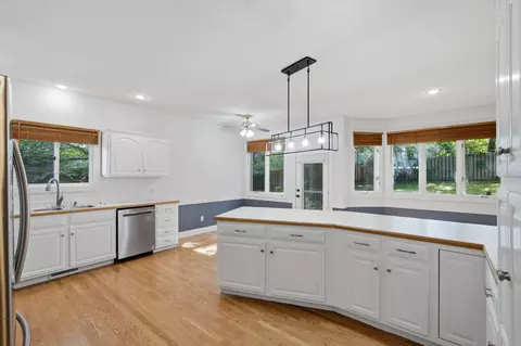 Kitchen - 1628 S Charing Rd, Springfield, MO 65809 photo 5 of 5