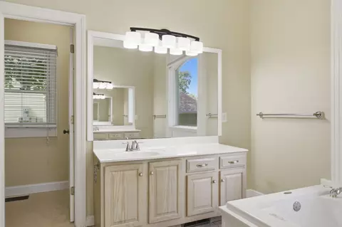 Bath - 1628 S Charing Rd, Springfield, MO 65809 photo 4 of 6