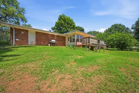 Exterior - 1666 E Richmond St, Springfield, MO 65804 photo 14 of 16