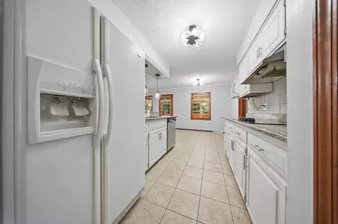 Kitchen - 1666 E Richmond St, Springfield, MO 65804 photo 1 of 3