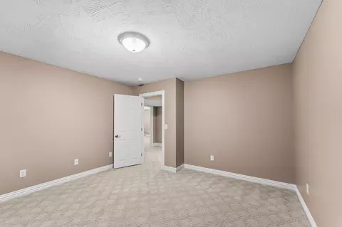 Bedroom - 2953 W Cantebury St, Springfield, MO 65810 photo 5 of 7