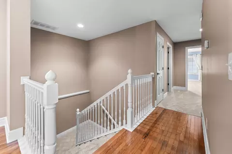 Entry Way - 2953 W Cantebury St, Springfield, MO 65810 photo 2 of 2
