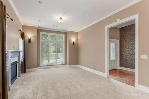 Living - 2953 W Cantebury St, Springfield, MO 65810 photo 3 of 6