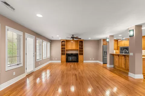 Living - 2953 W Cantebury St, Springfield, MO 65810 photo 4 of 6