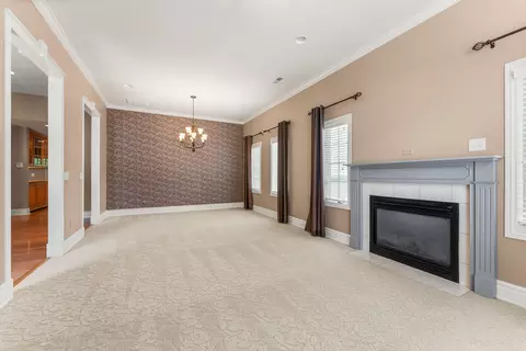 Living - 2953 W Cantebury St, Springfield, MO 65810 photo 2 of 6