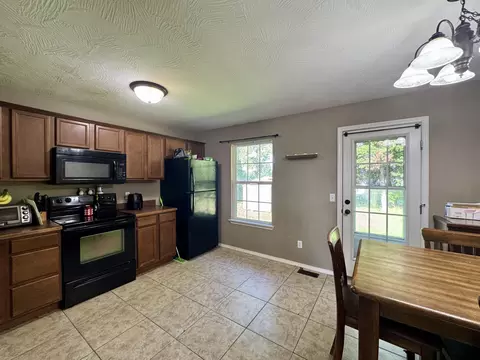 Kitchen - 206 Spruce Ave, Clever, MO 65631 photo 1 of 3