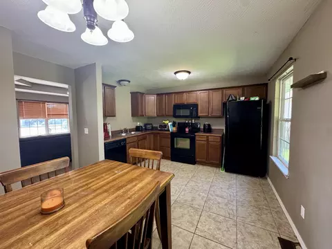 Kitchen - 206 Spruce Ave, Clever, MO 65631 photo 2 of 3