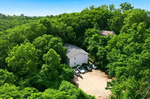 Exterior - 1301 Hillcrest Pl, Branson, MO 65616 photo 7 of 8