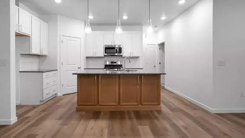 Kitchen - 857 S Orchard Way, Springfield, MO 65802 photo 1 of 2