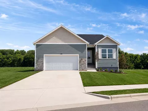 Exterior - 857 S Orchard Way, Springfield, MO 65802 photo 1 of 1