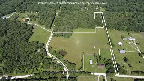 1130 SE 480p Rd, Clinton, MO 64735