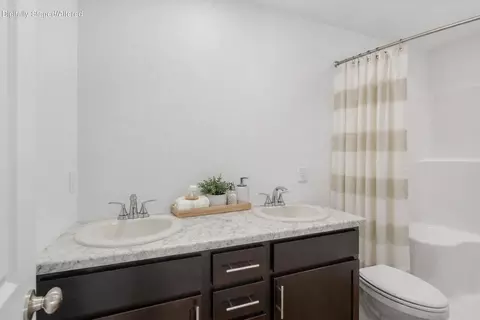 Bath - 491 Stone Creek Rd, Willard, MO 65781 photo 1 of 2