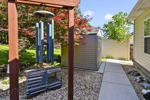 Exterior - 220 Tyler St, Branson, MO 65616 photo 8 of 9