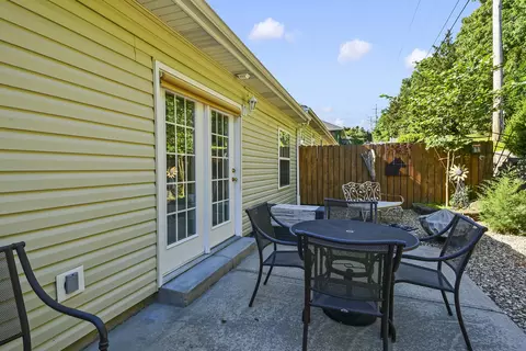 Exterior - 220 Tyler St, Branson, MO 65616 photo 5 of 9