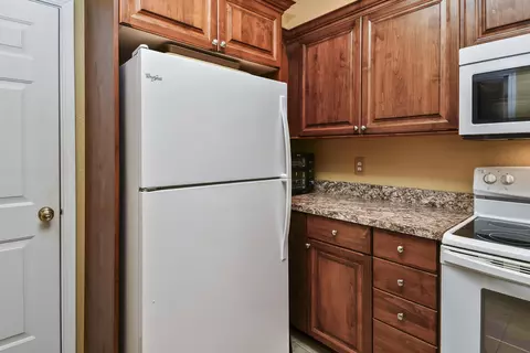 Kitchen - 220 Tyler St, Branson, MO 65616 photo 4 of 5