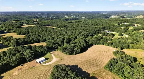 425 Lake Branch Rd, Clever, MO 65631