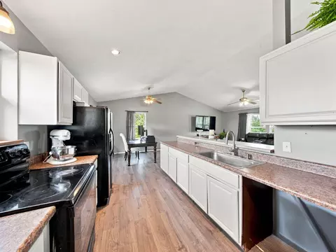 Kitchen - 67 Broadview Dr, Marshfield, MO 65706 photo 3 of 3